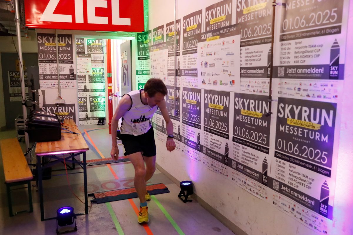 Hoch hinaus beim SkyRun im MesseTurm Frankfurt